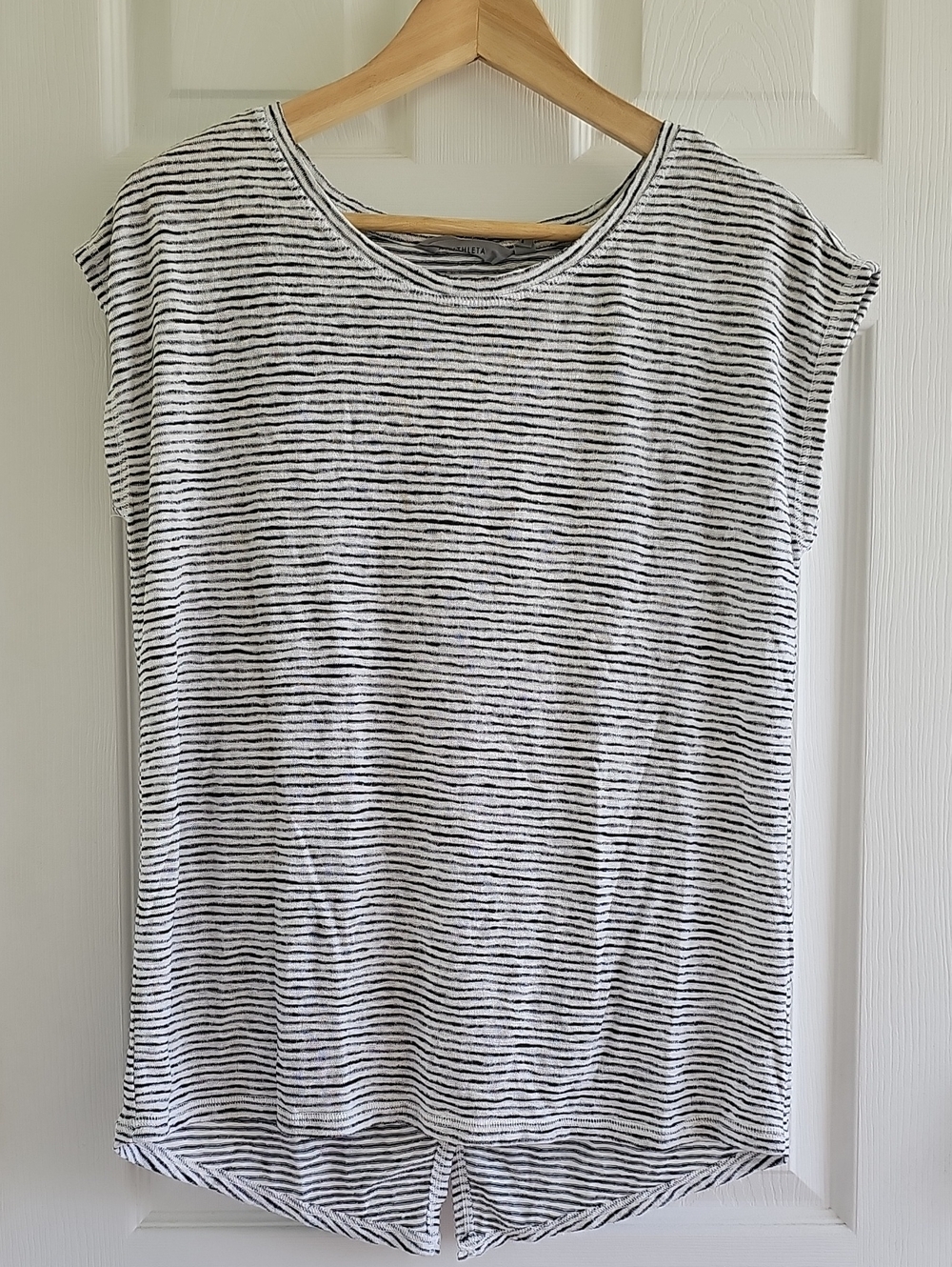 Athleta Black & White Crossed Back Striped Short Sleeve Tee